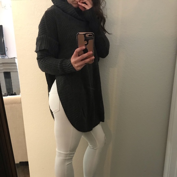 Gray tunic sweater - Picture 2 of 3